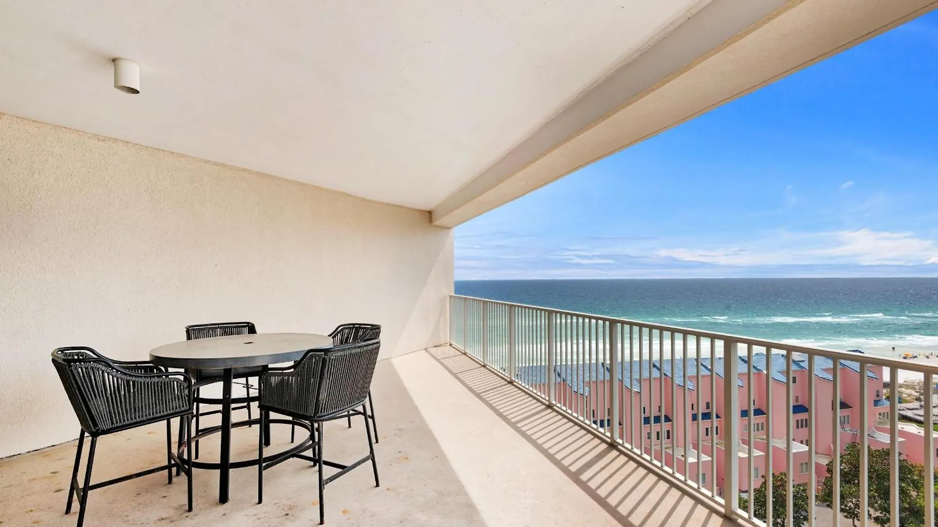 Tides At Tops'l 907 Holiday home Destin