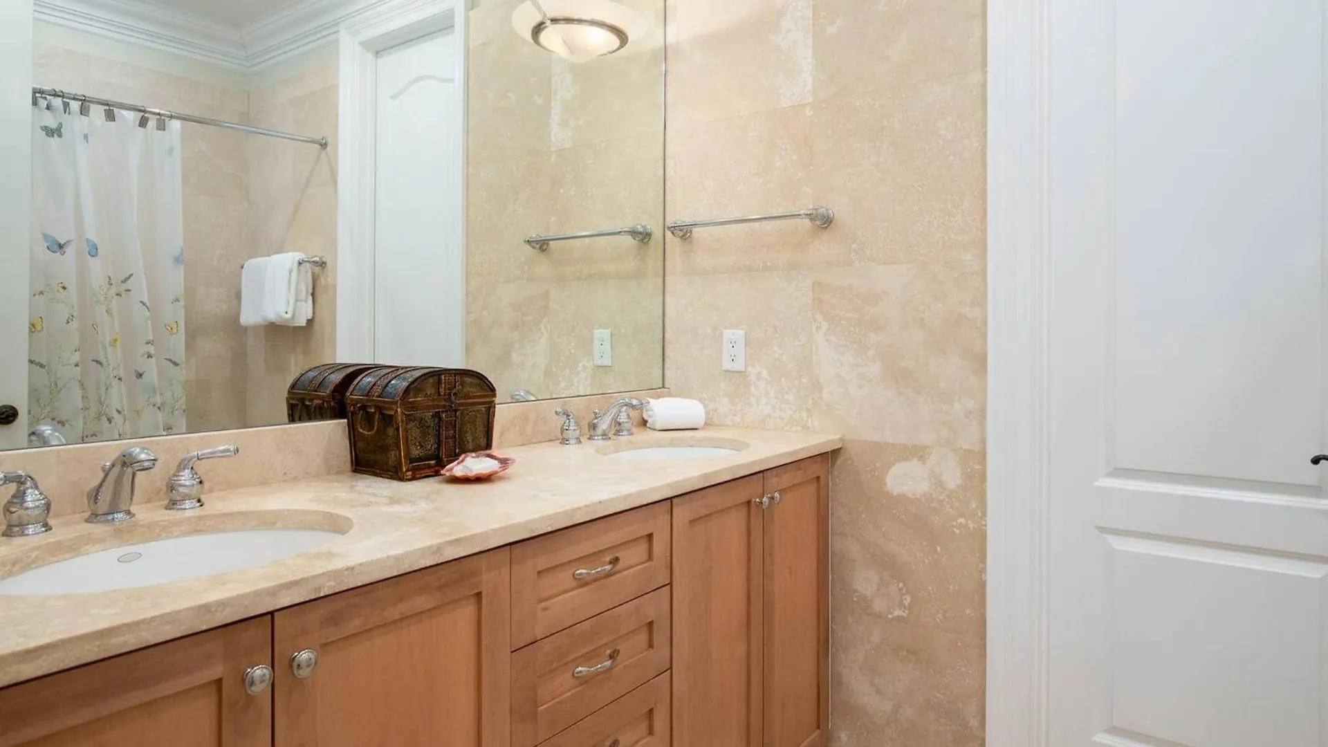 Le Jardin 169 Luxurious Escape To The Ocean Bay Views *