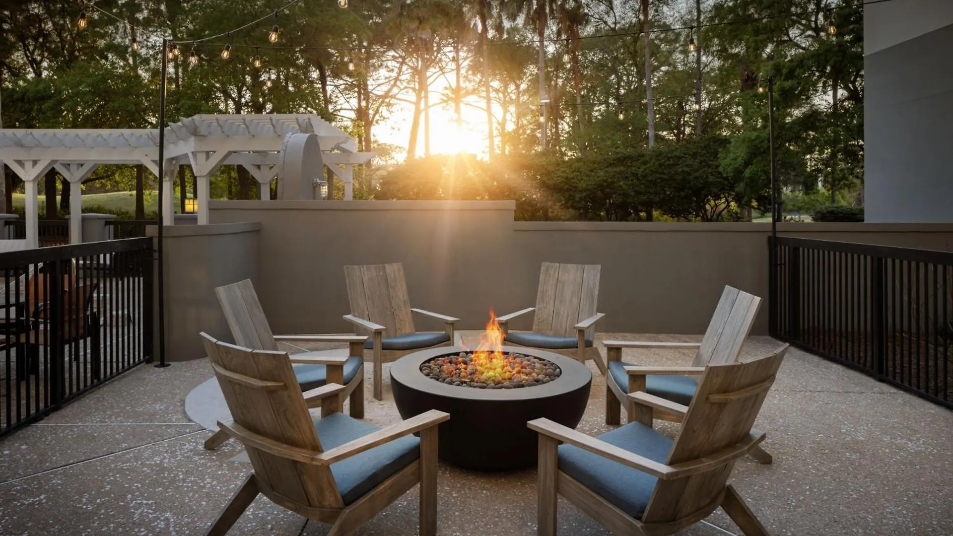 Courtyard By Marriott Sandestin At Grand Boulevard Hotel Miramar Beach
