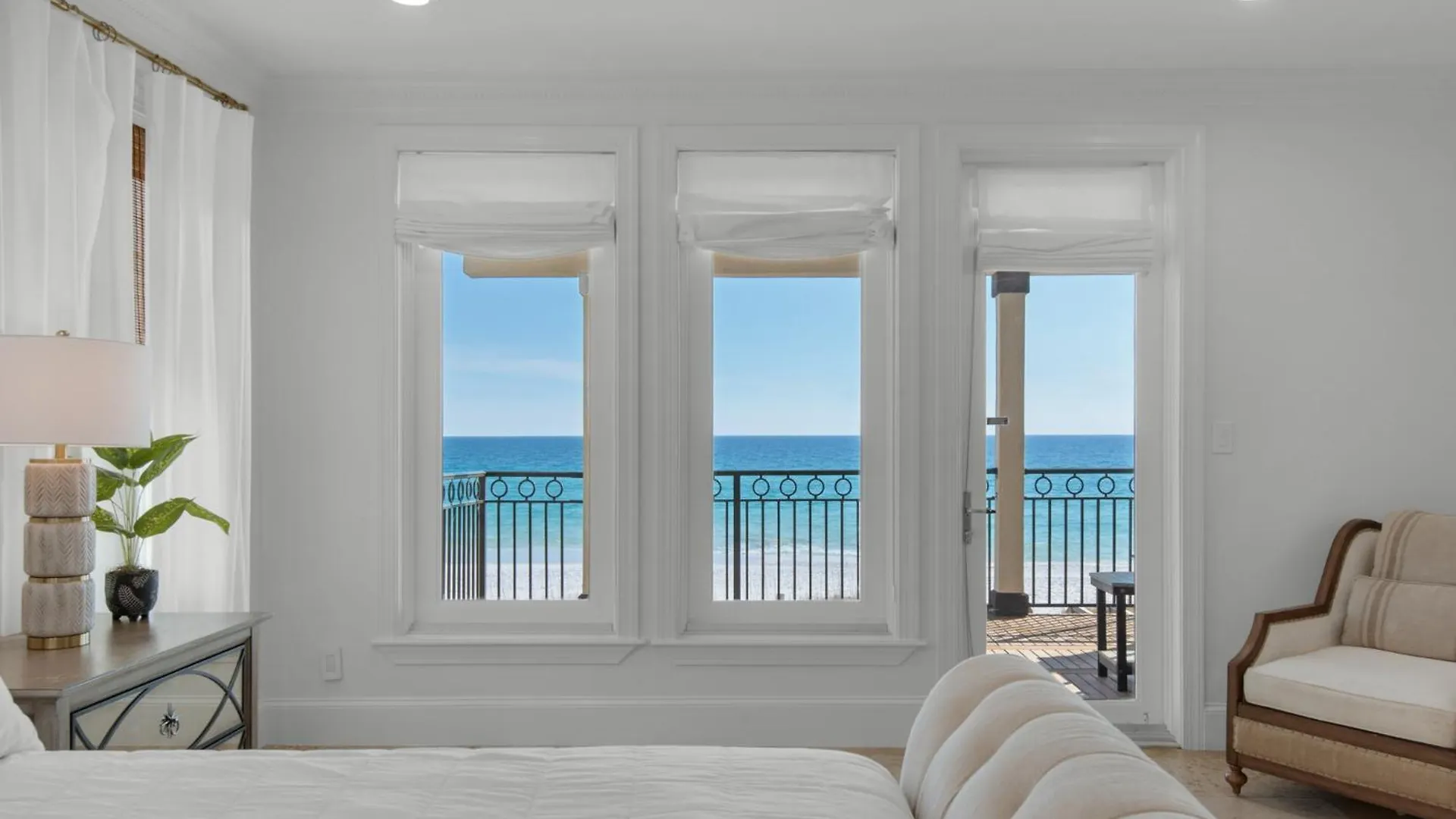Jewel In The By Newman-dailey *
