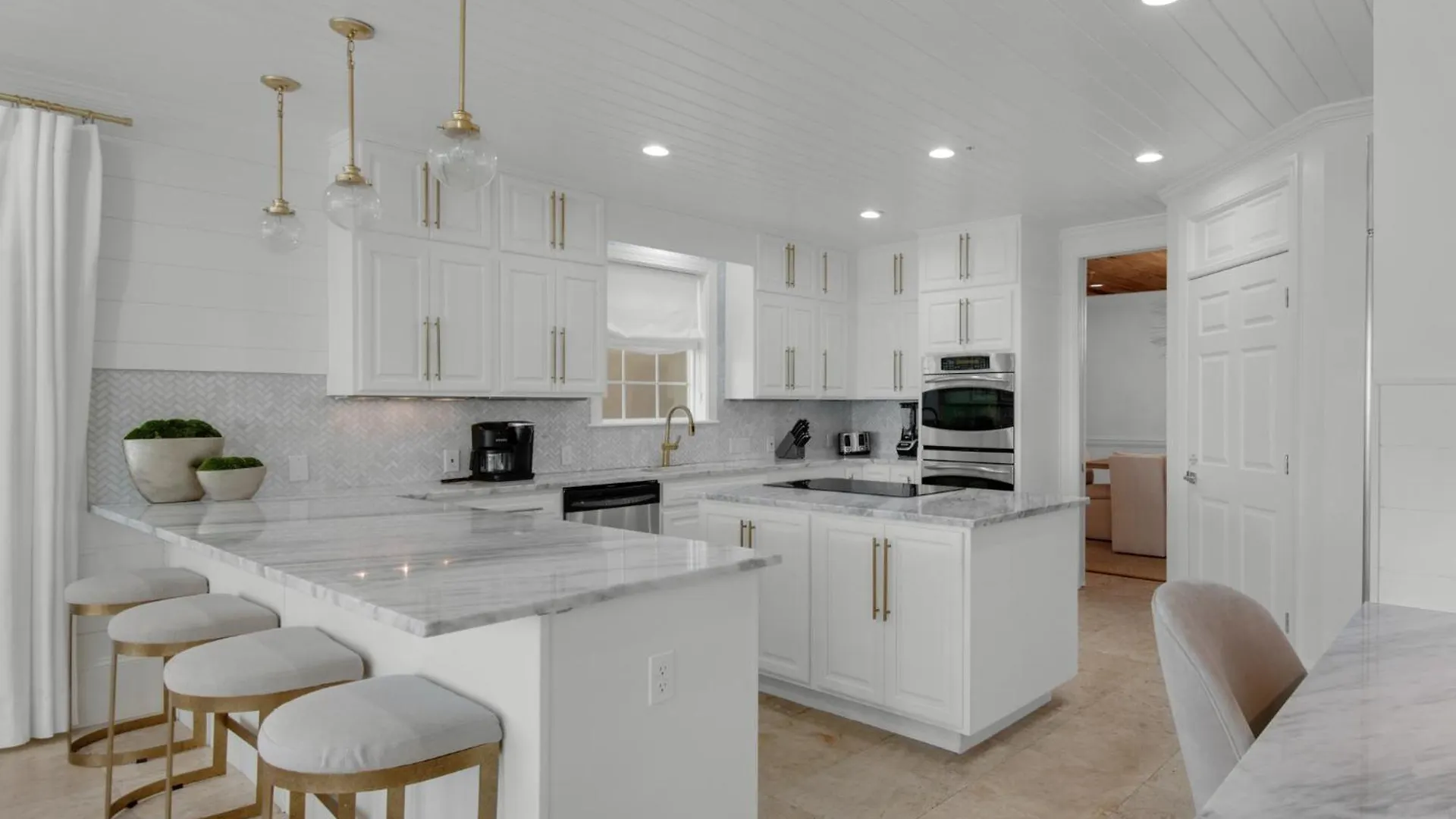Jewel In The By Newman-dailey Destin