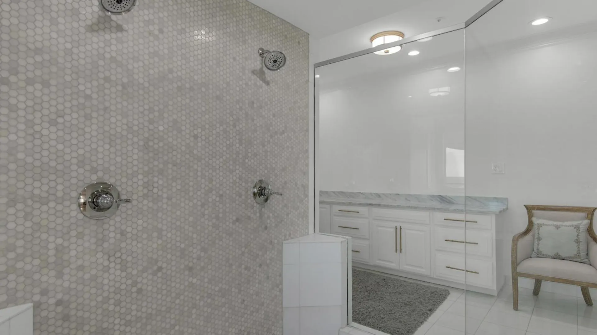 Jewel In The By Newman-dailey *
