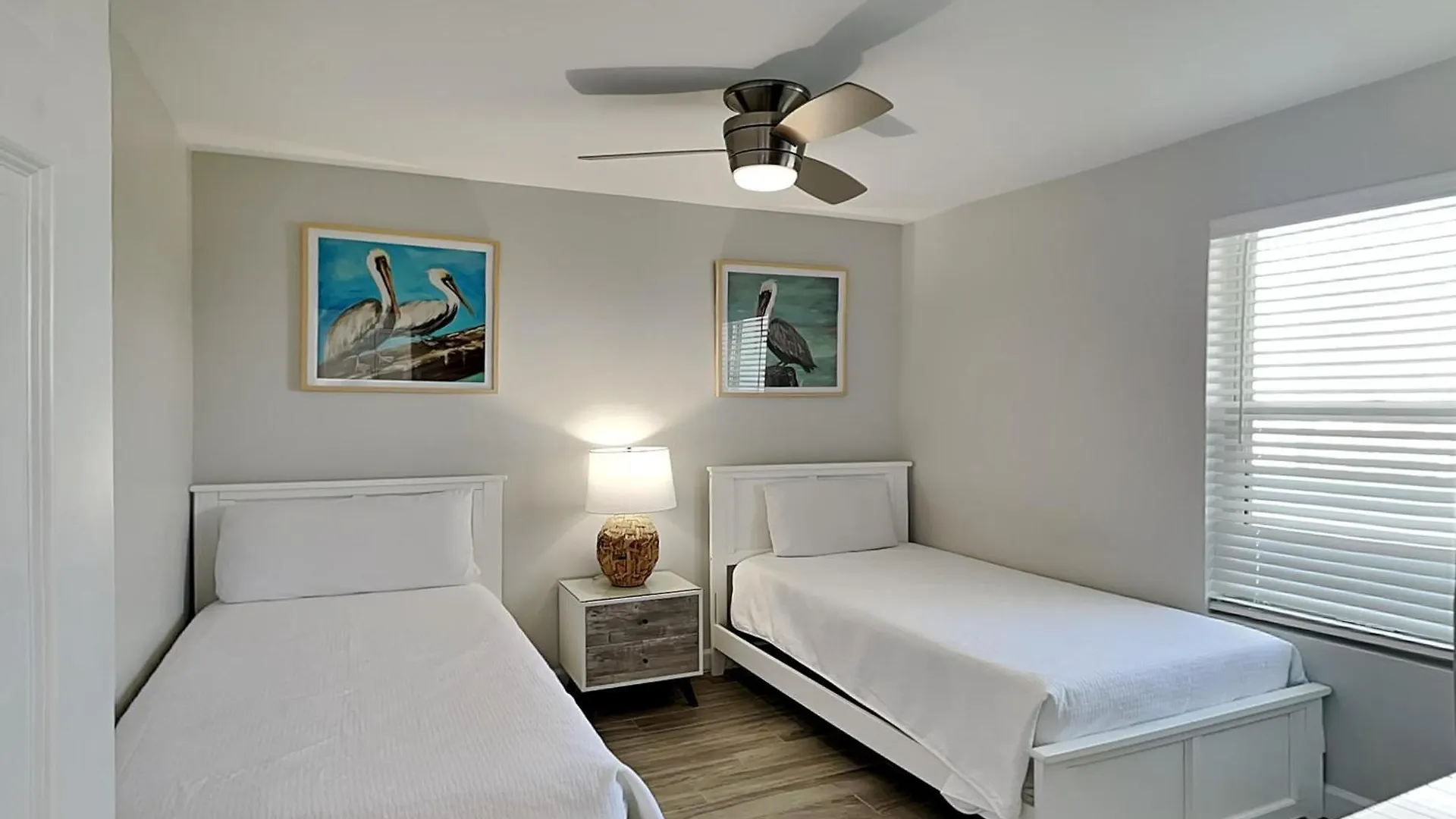 Pelican #2017 Apartment