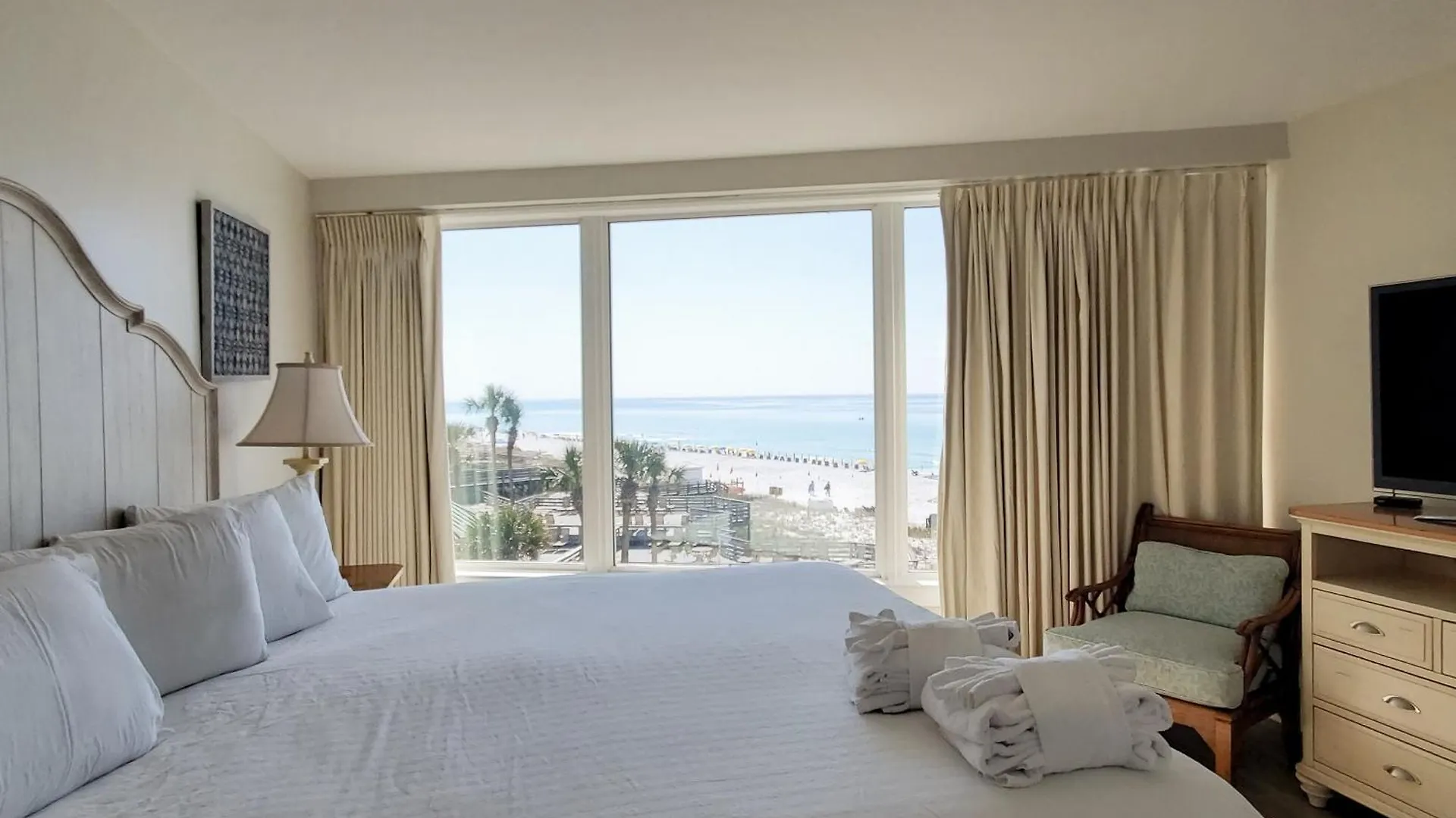 Apartment Beachside Ii 245