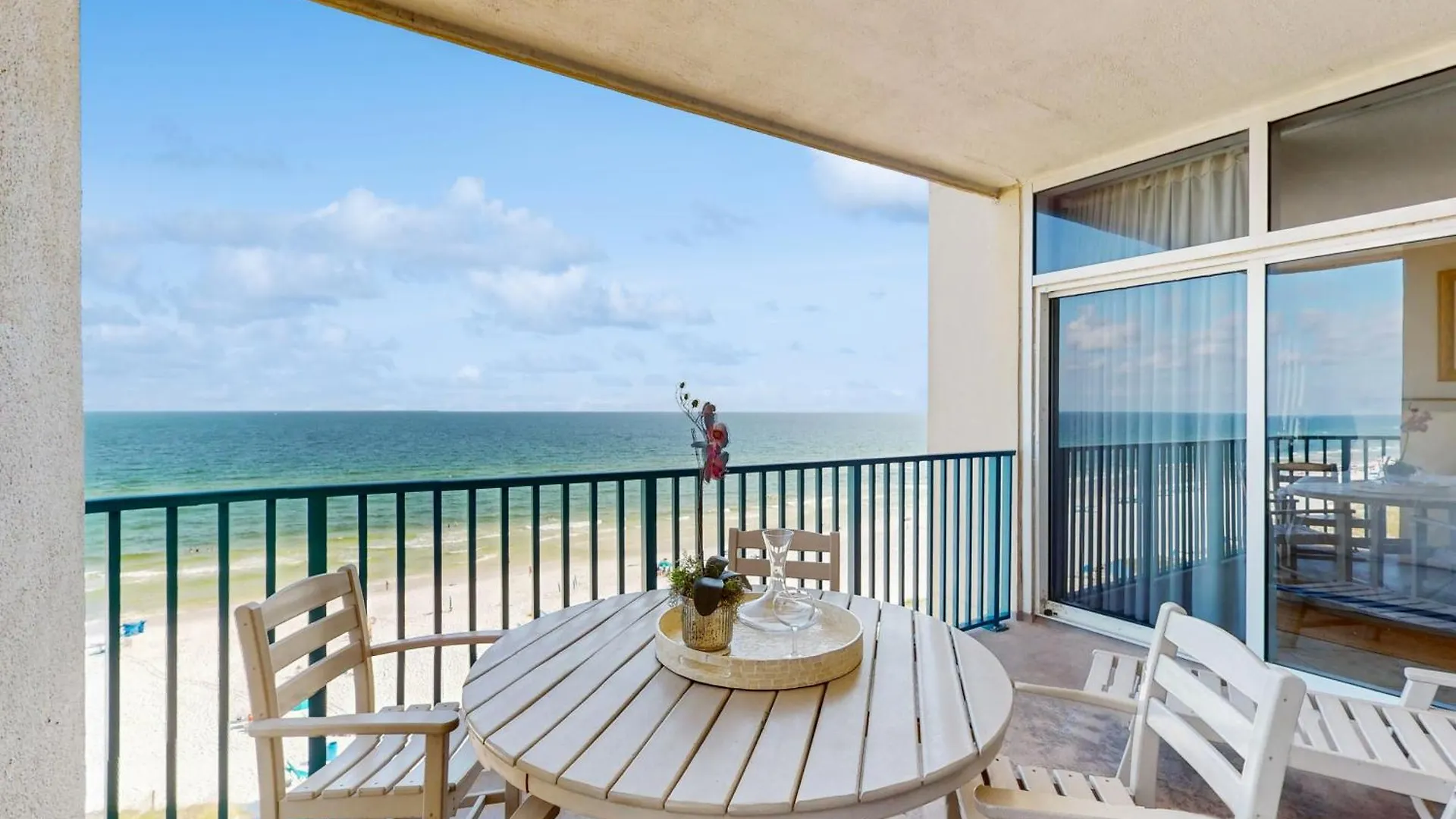 Apartment Jade East Towers 720