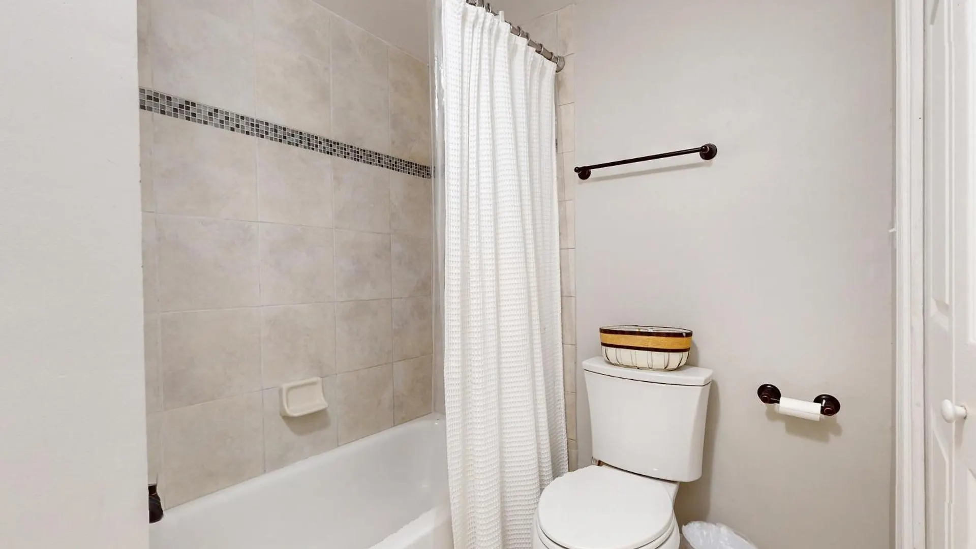 Jade East Towers 720 Destin