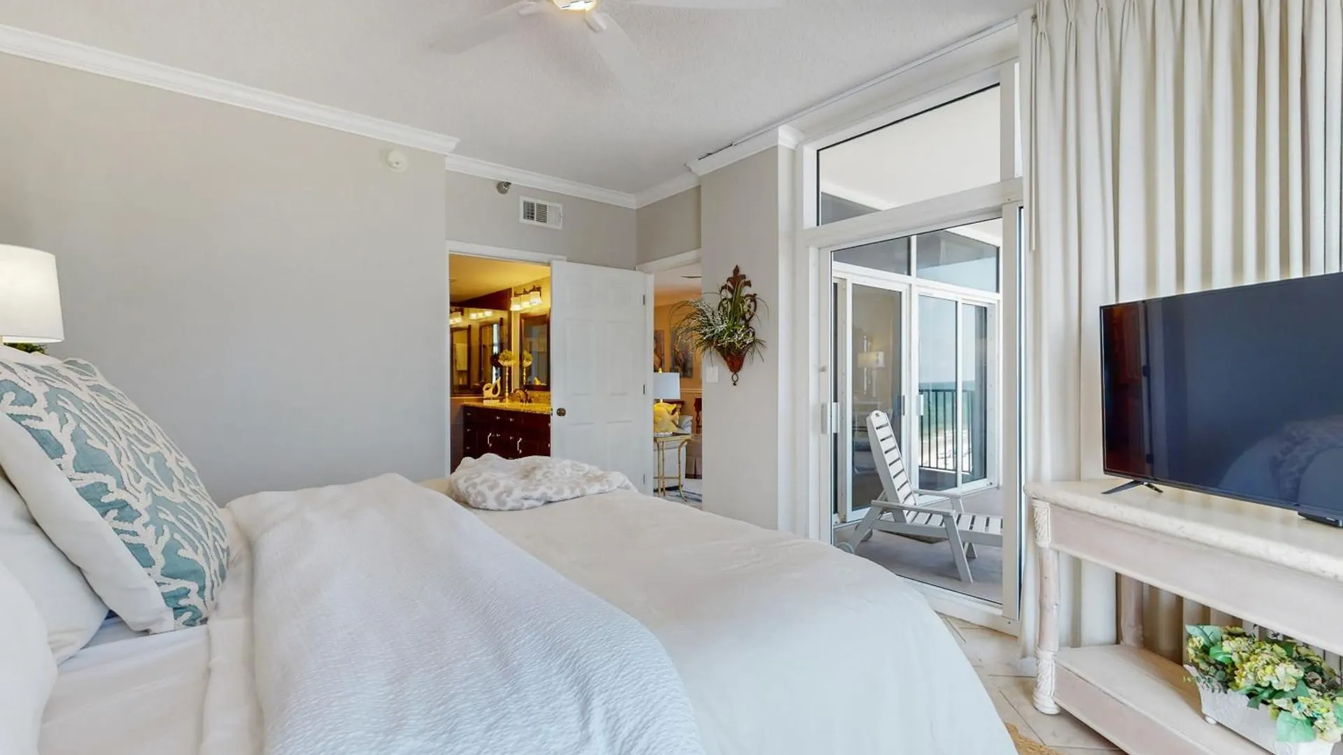 Jade East Towers 720 Apartment