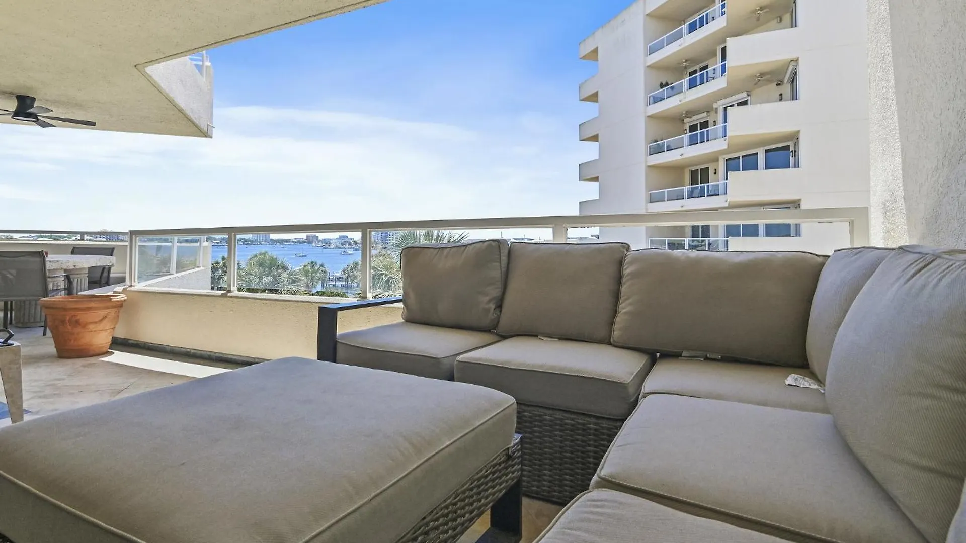 East Pass Towers 303n Apartment Destin