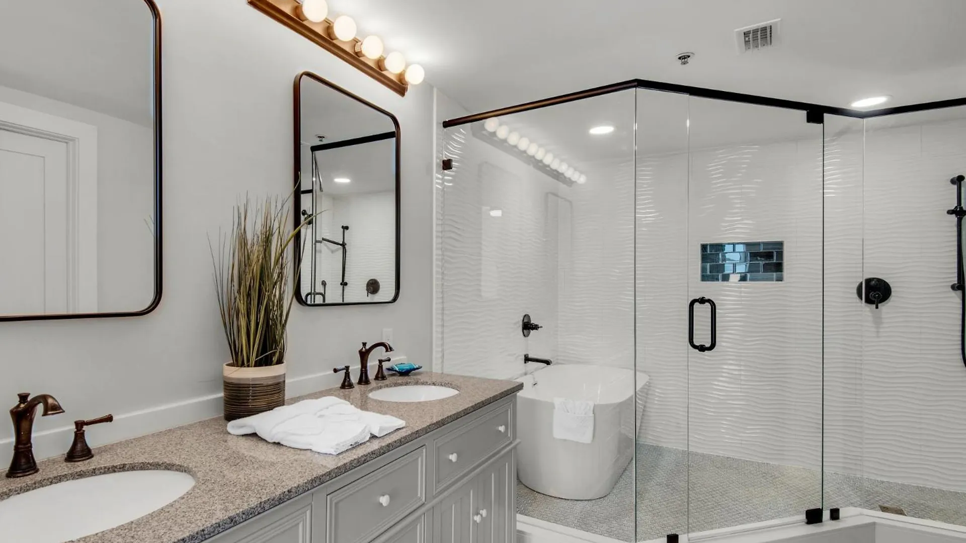 Jade East Towers 1230 By Newman-dailey * Destin