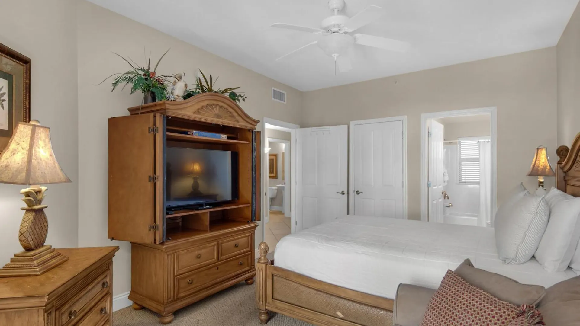 Mediterranea 212d By Newman-dailey Apartmán