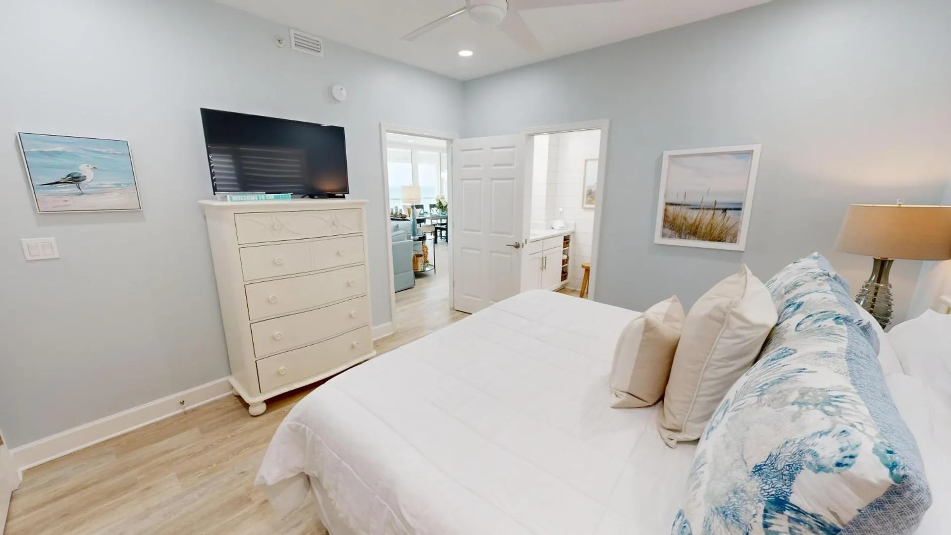 Apartment Oceania 506- By Isle