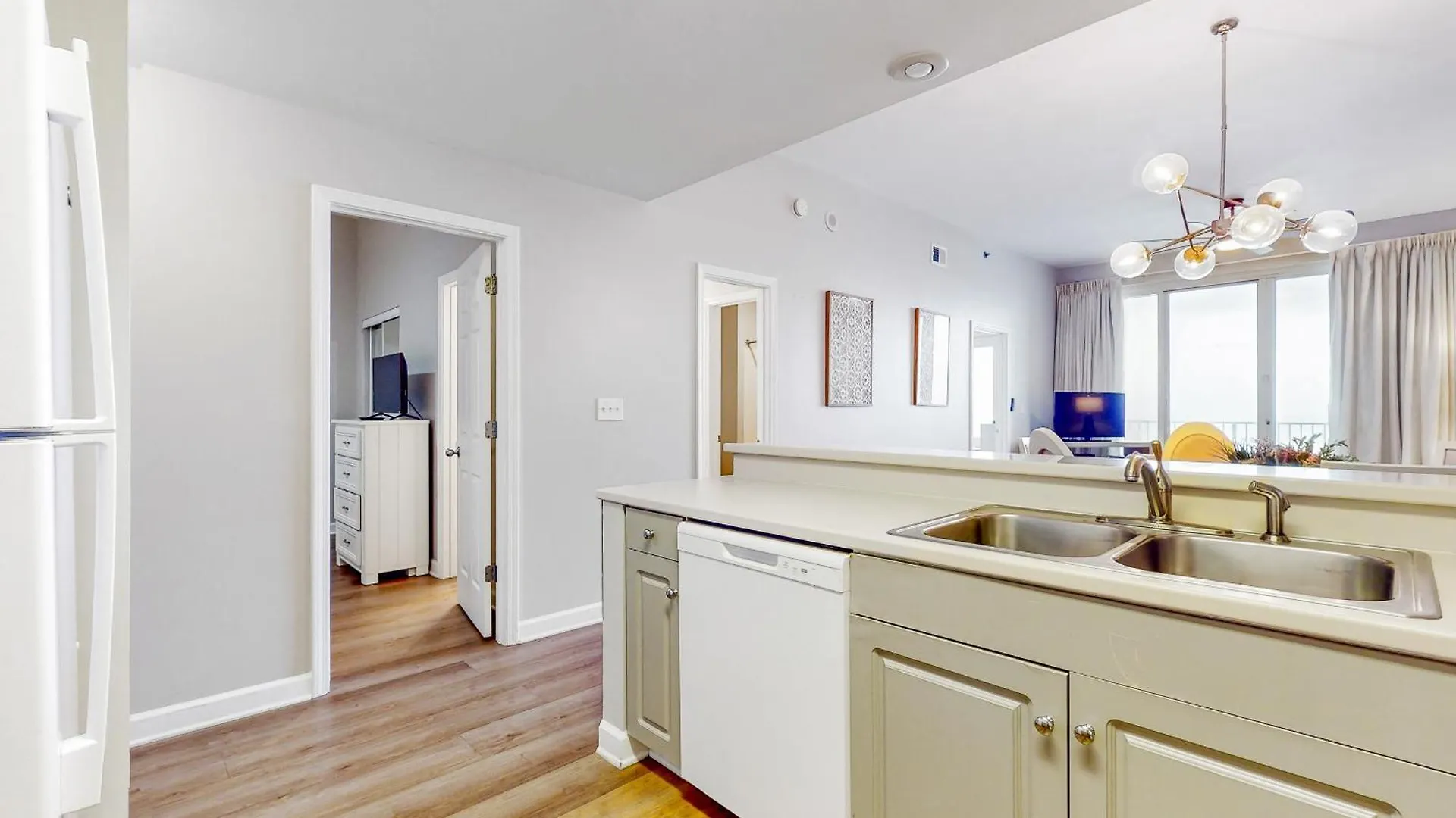 Leeward Key Apartment *
