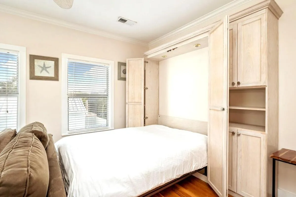 Holiday home Sunfish Summer Gated Private Pool *