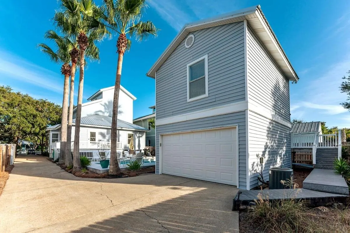 Holiday home Sunfish Summer Gated Private Pool *