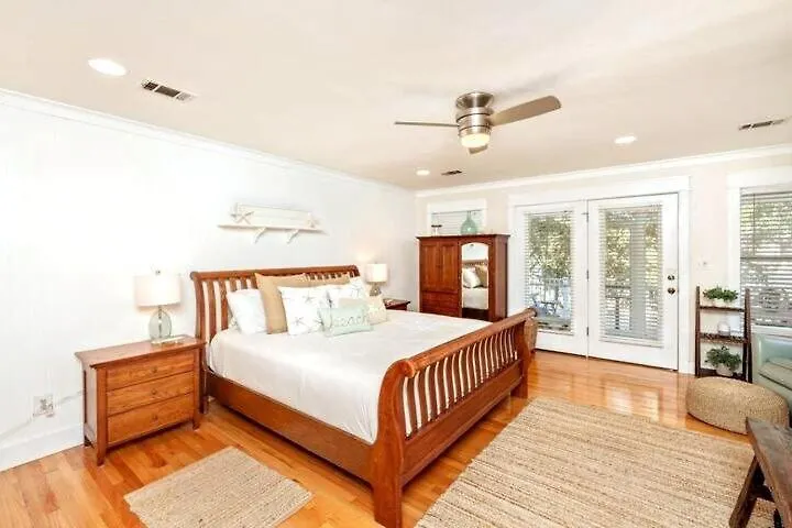 Holiday home Sunfish Summer Gated Private Pool *
