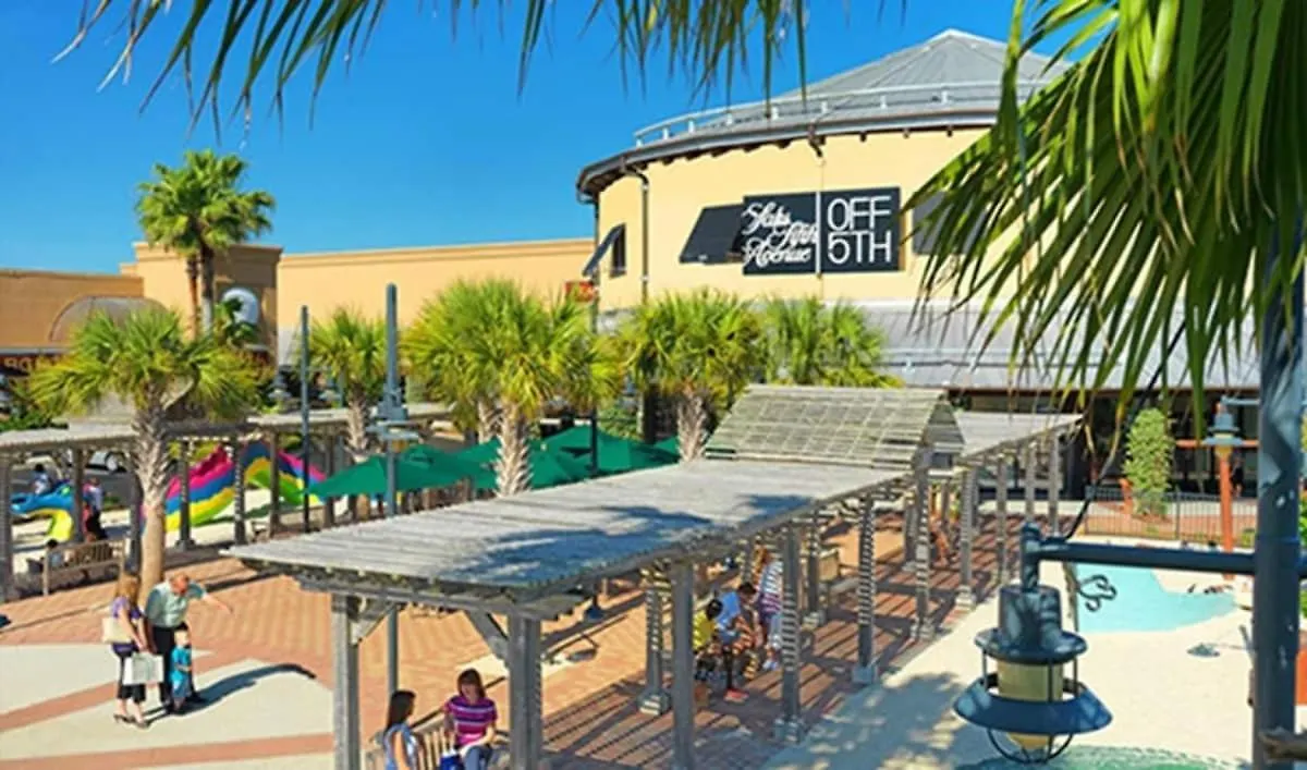 Corner Of Paradise View Pool Destin