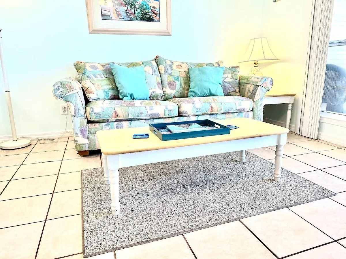 Corner Of Paradise View Pool Destin