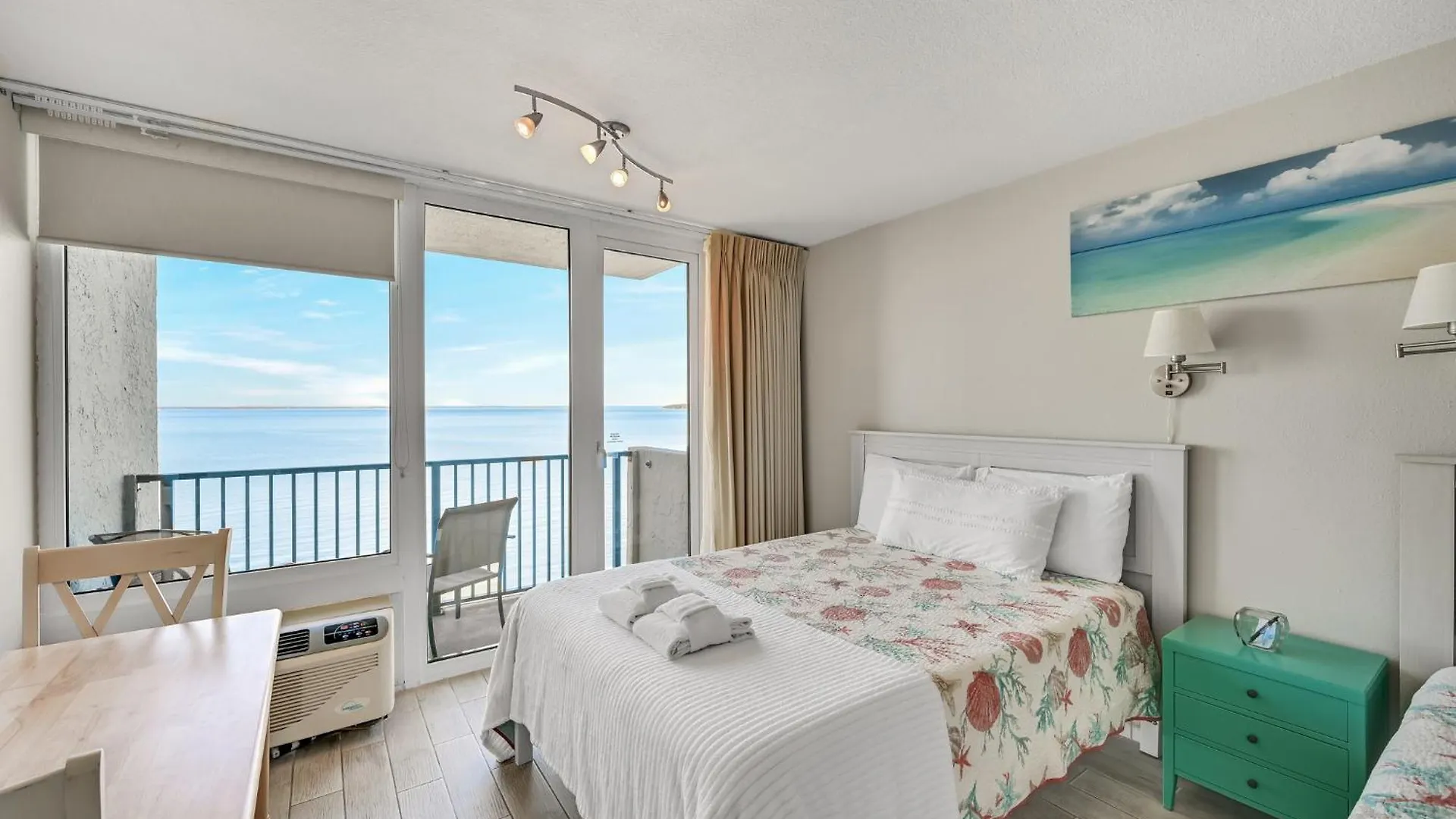 Sandestin Resorts, Bayside, Bay Front Apartment Destin