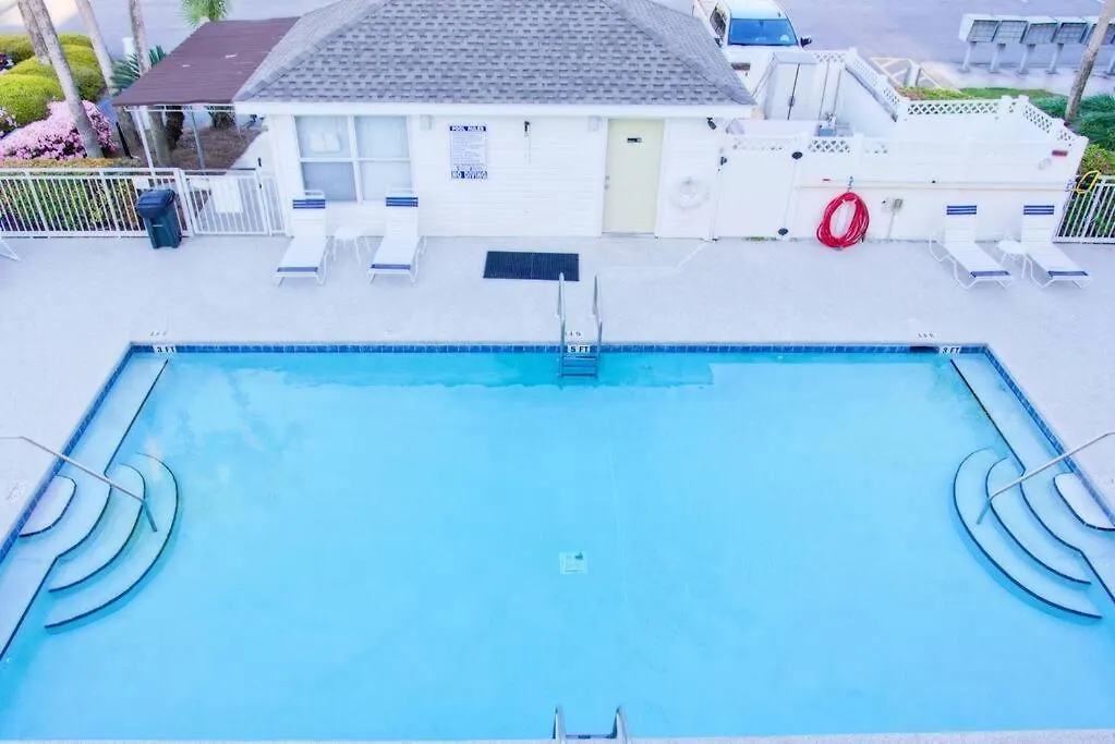 Private With Seasonal Chair Service And Heated Pool * Destin
