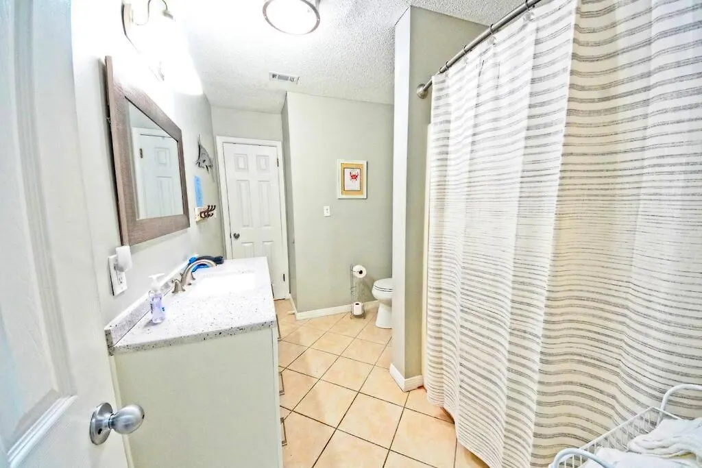Private With Seasonal Chair Service And Heated Pool * Destin