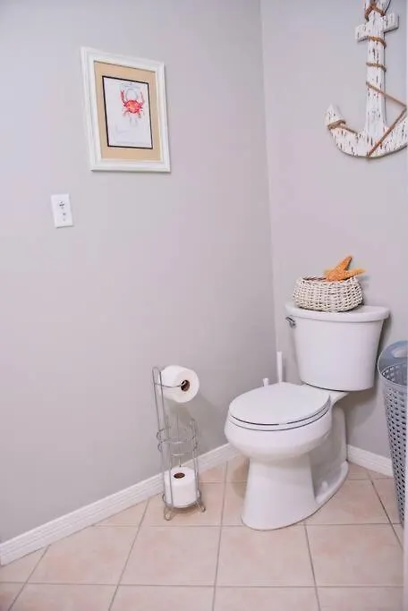Private With Seasonal Chair Service And Heated Pool Apartment