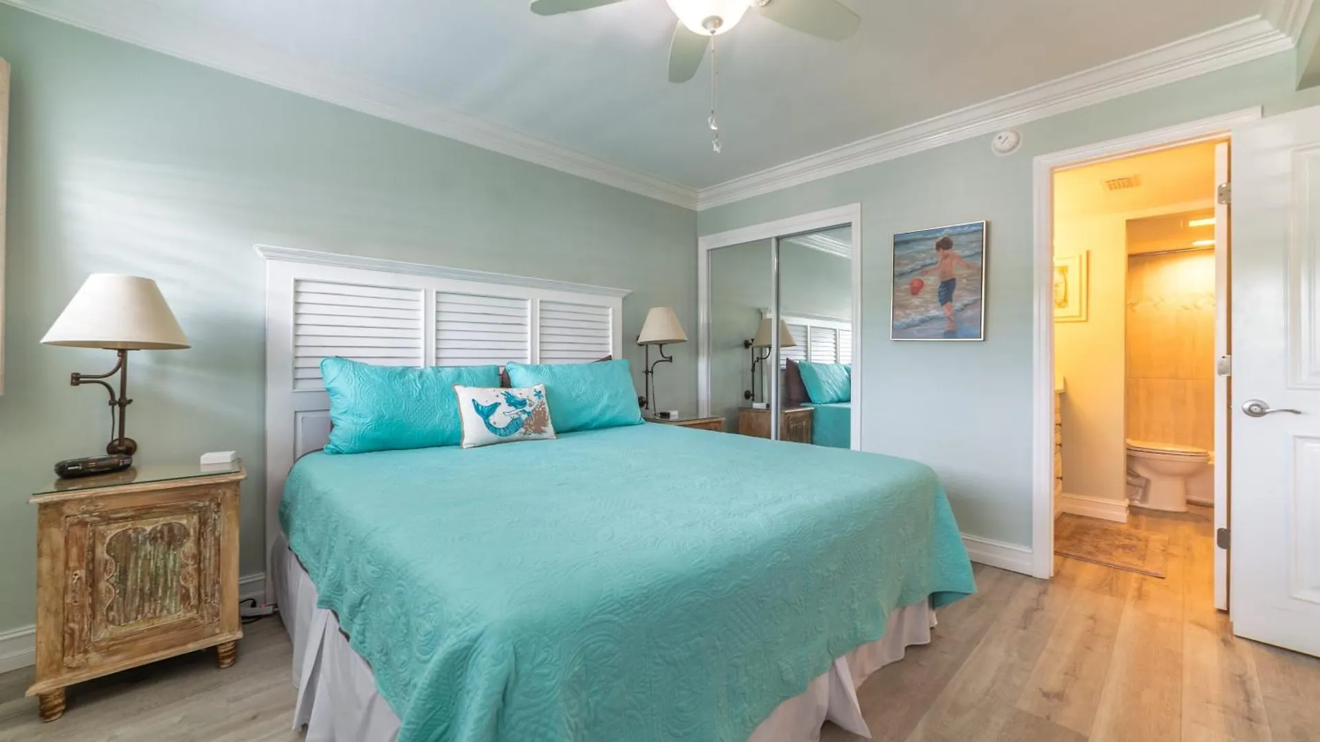 House D102 - Beachfront With Pool, Wifi, & Service Apartmán *