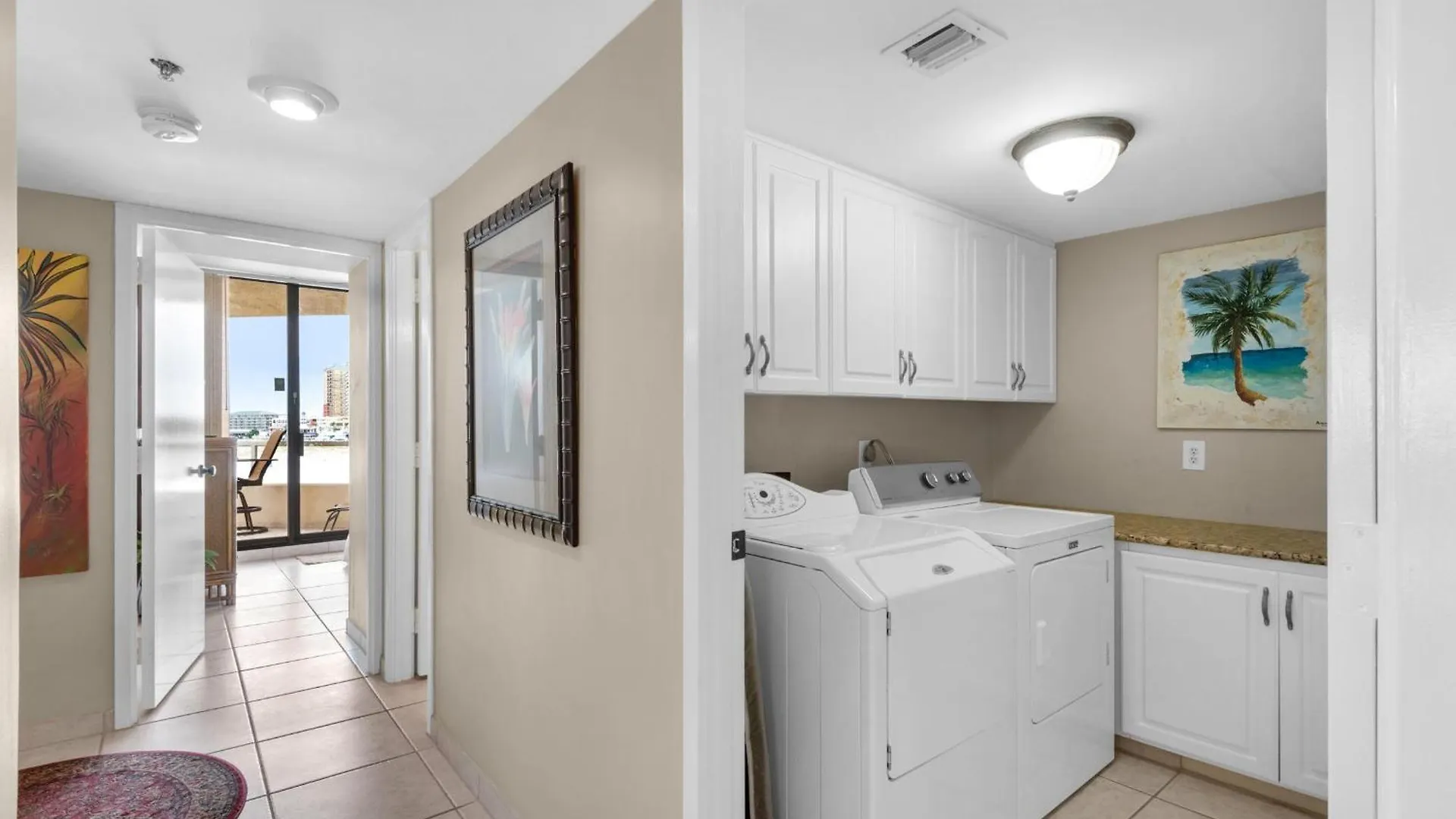East Pass 308 Apartment