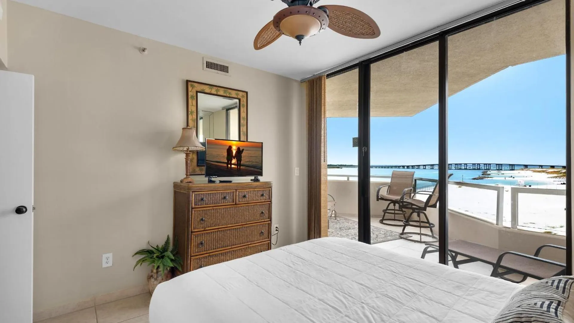 East Pass 308 Apartment *