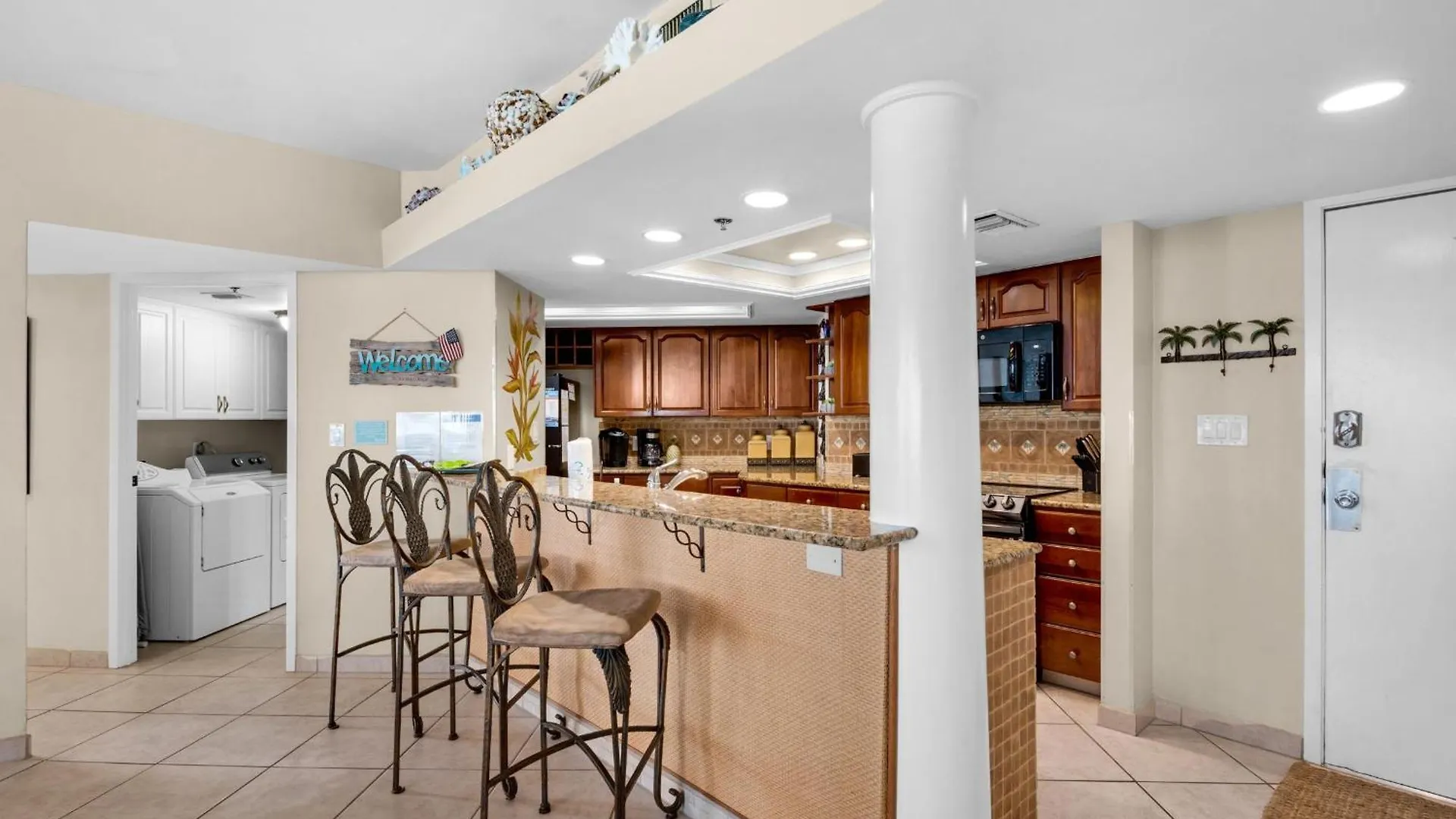 Apartment East Pass 308