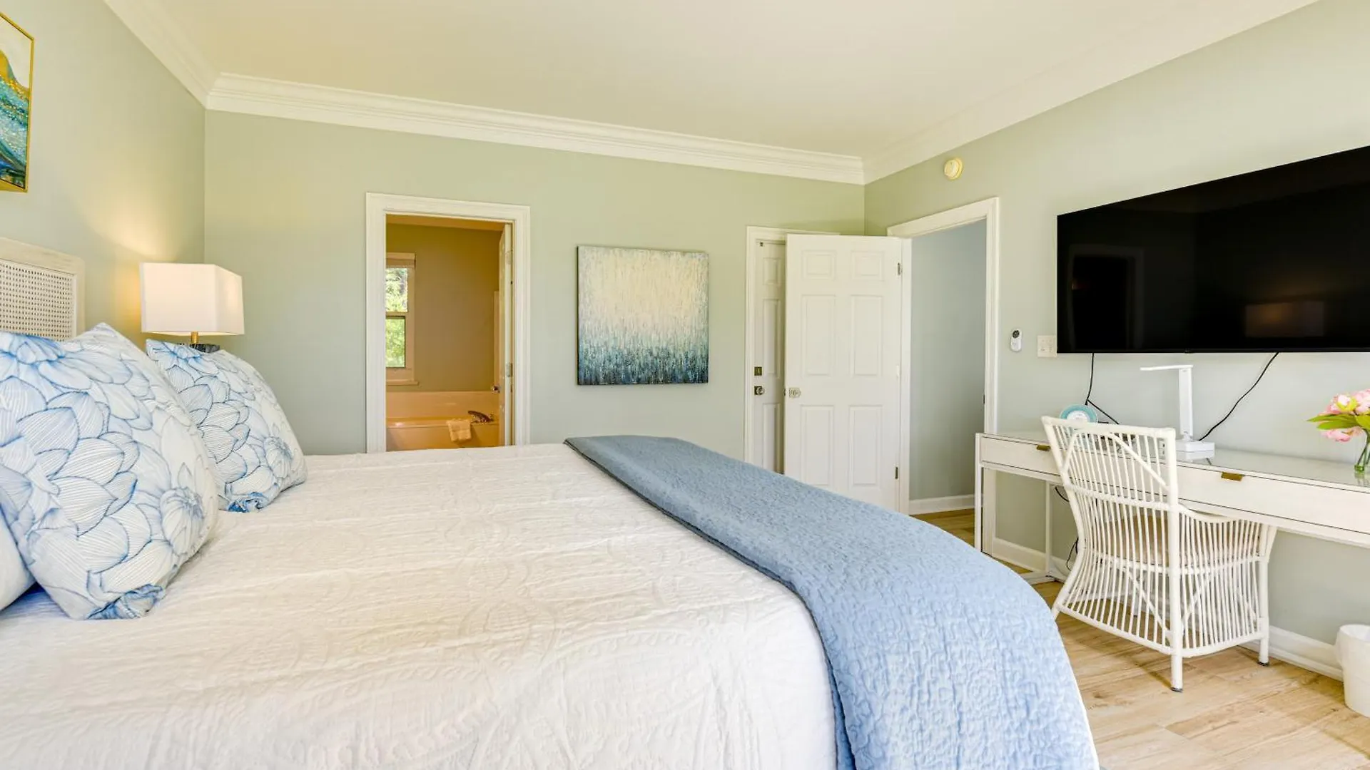 Apartment Sandestin With 6-seater Golf Cart