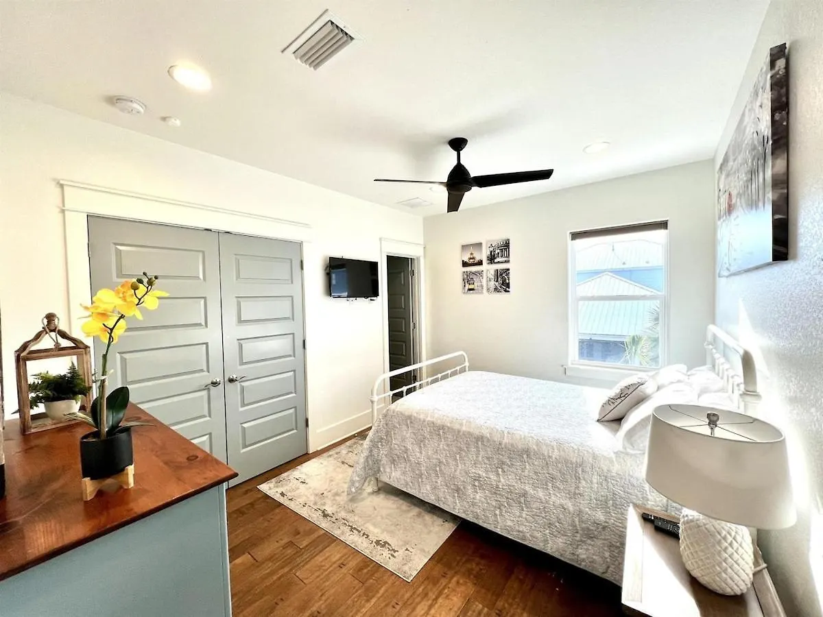 Holiday home Coastal Empress *