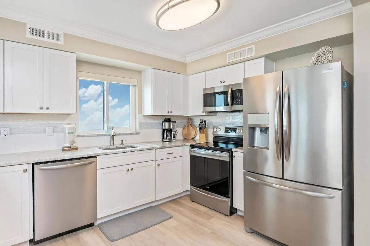 Дом отдыха 2071 Shoreline Towers Beachfront Free Setup