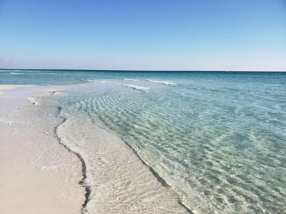 Semesterbostad Charming Townhome Shoreline Towers Short Walk To The And Pool Destin