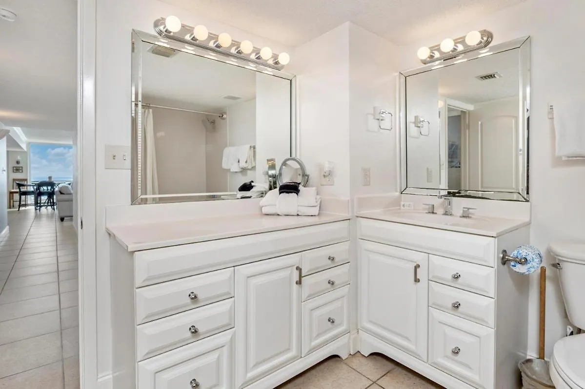 2036 - Shoreline Towers Beachfront Free Setup * Destin