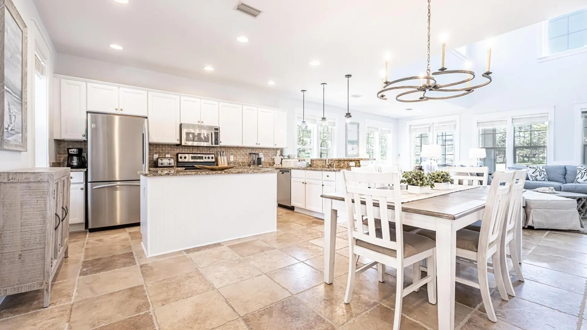 1329 Laurel Grove 