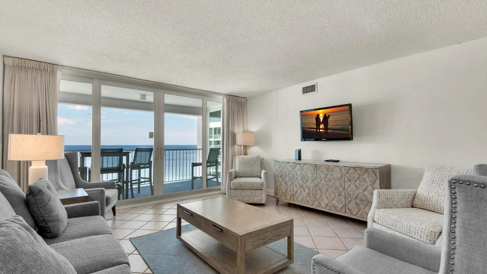 Shoreline Towers 2115 * 데스틴