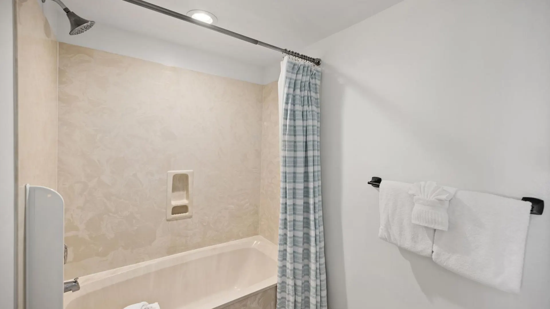 Apartment 8972 Heron Walk *