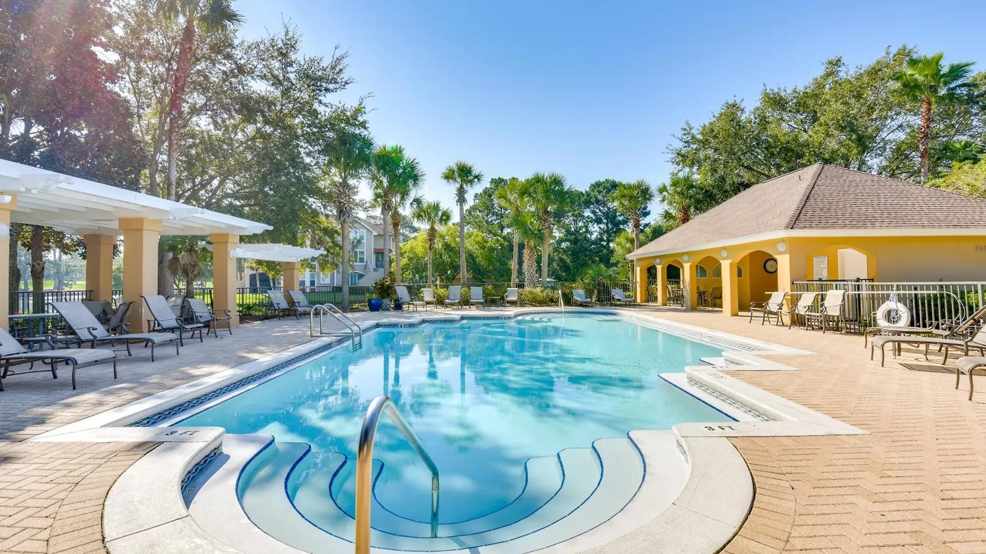 Apartment Sandestin With 6-seater Golf Cart