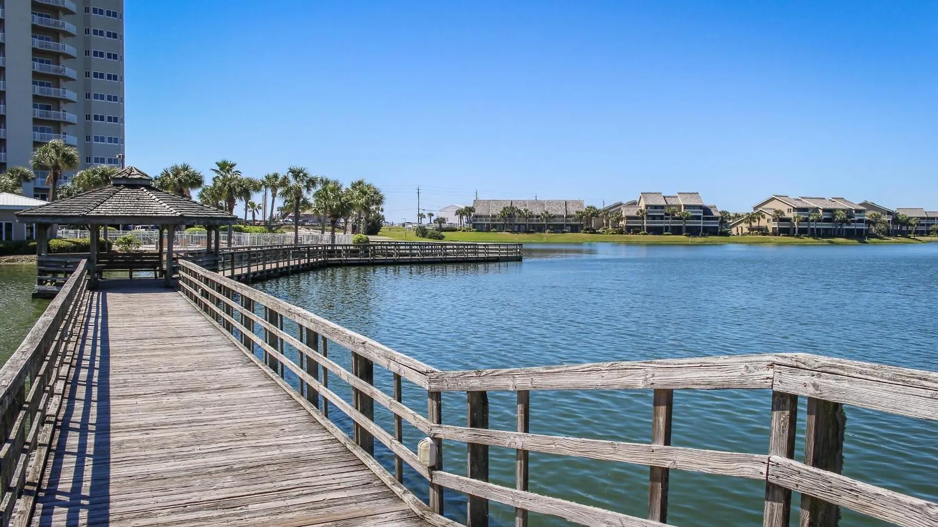 Apartment Seascape Garden 2b Destin