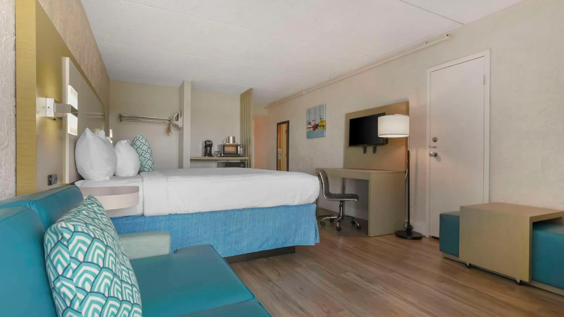 On Harbor, Ascend Collection Hotel