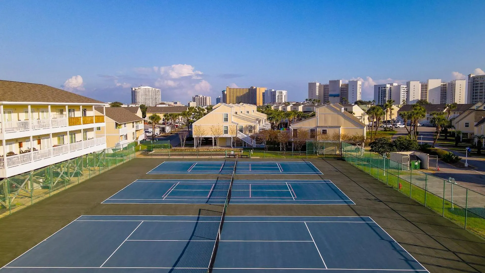 Sandpiper Cove 8242 דסטין