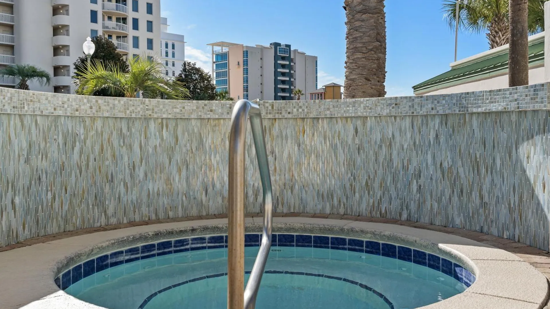 St Lucia Penthouse 2 Sleeps 12 View *