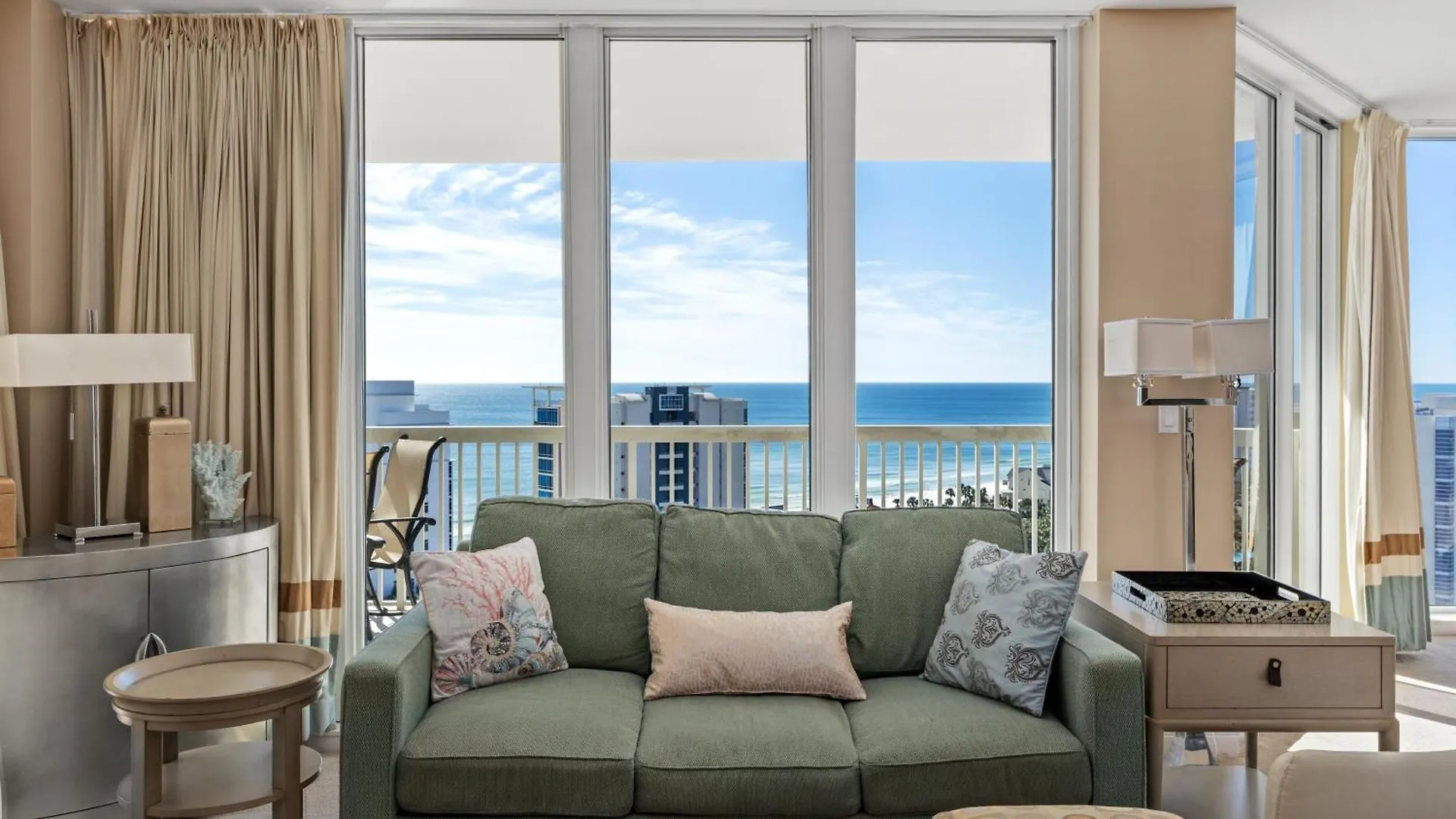 St Lucia Penthouse 2 Sleeps 12 View Tatil Evi