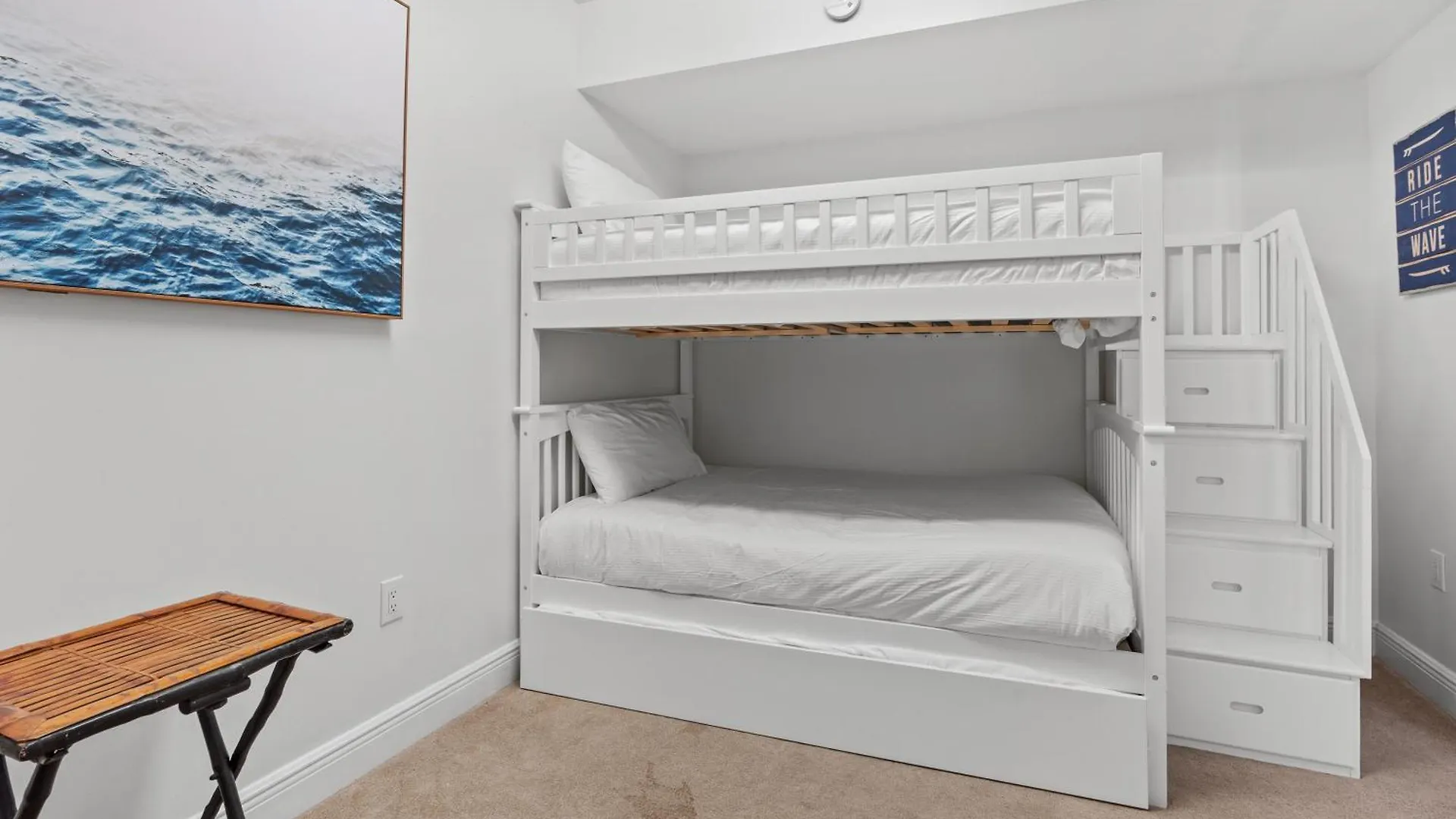 St Lucia Penthouse 2 Sleeps 12 View *
