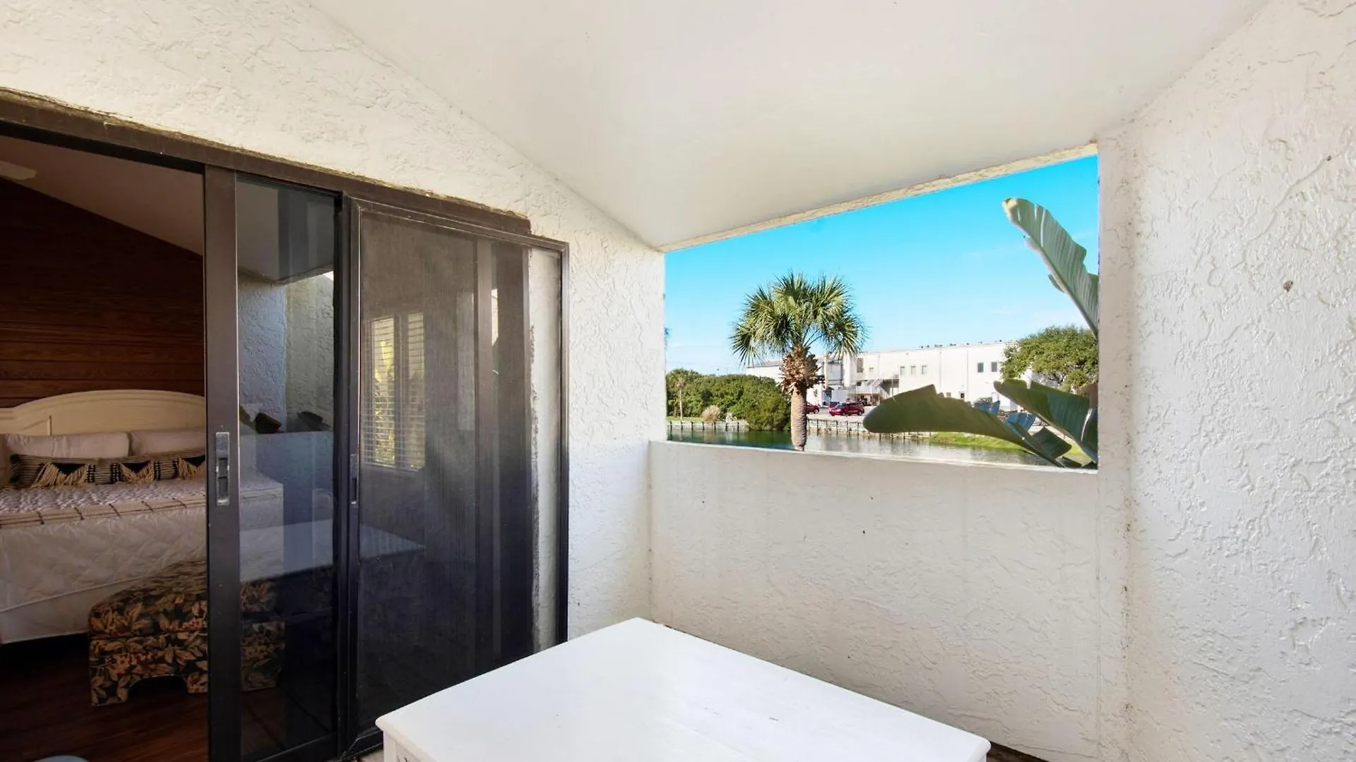 Shoreline Towers Townhouse 4-4 Holiday home Destin