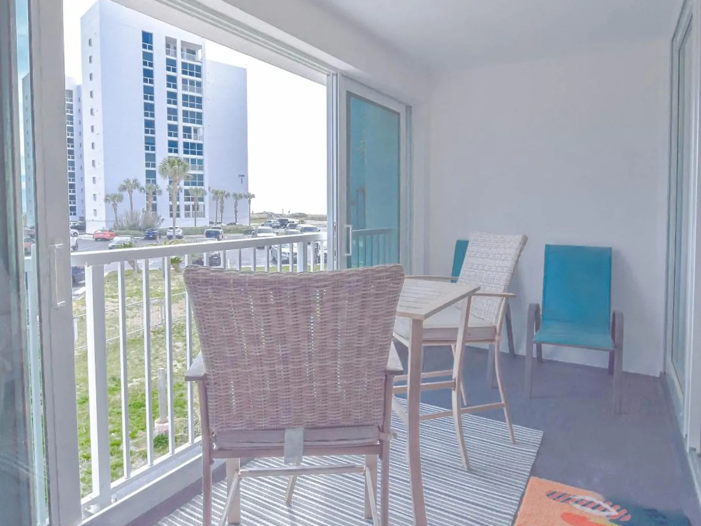 Shoreline Towers #3022 Apartment