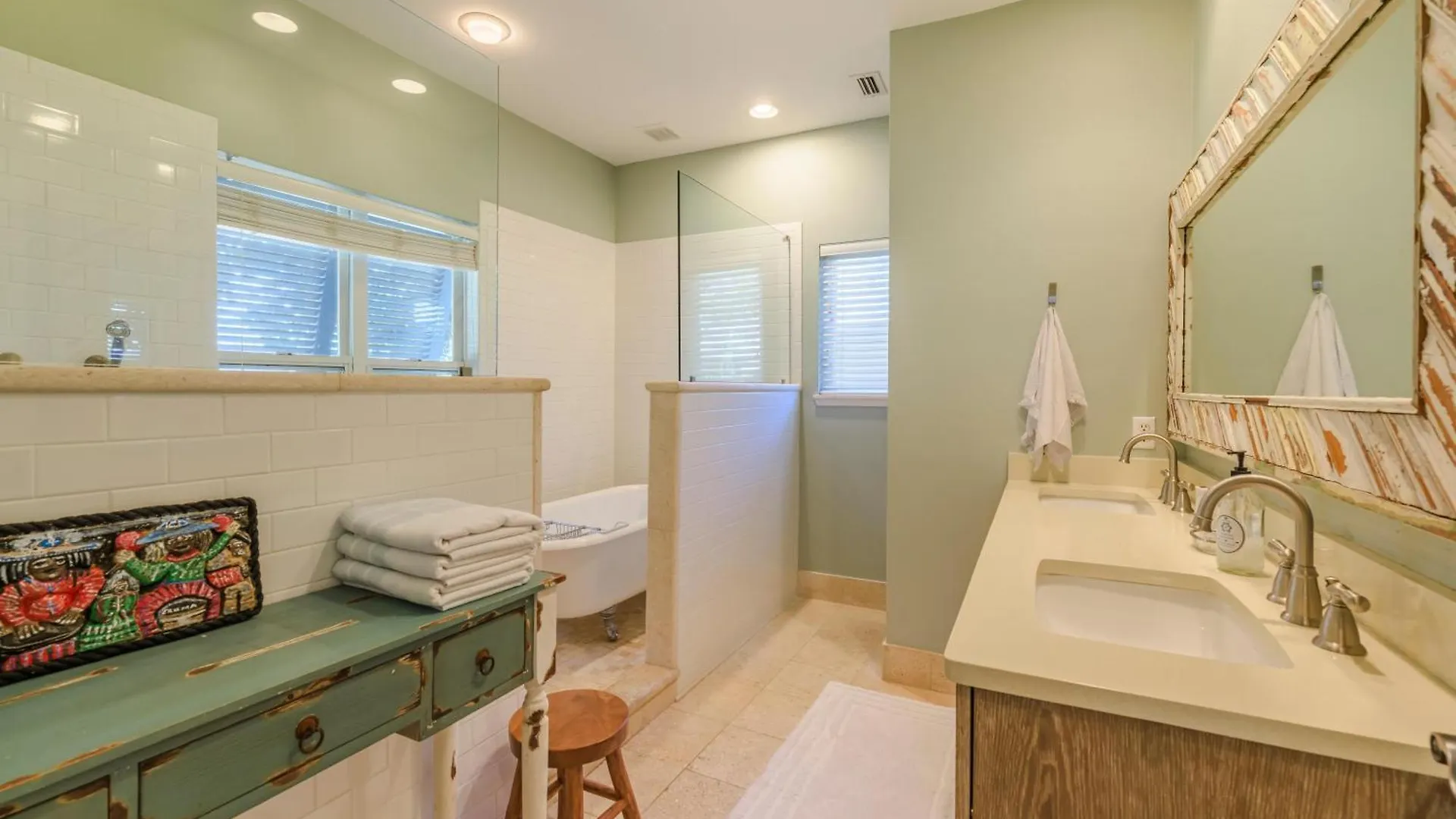 Prestwick Place 1101 *