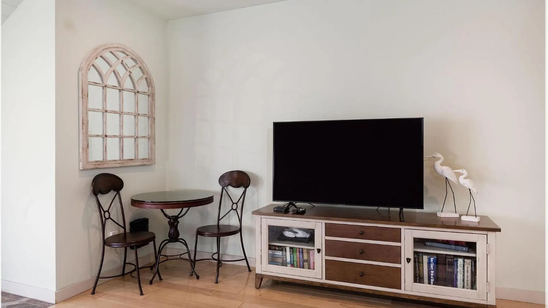 Beachwalk 5090 Villa