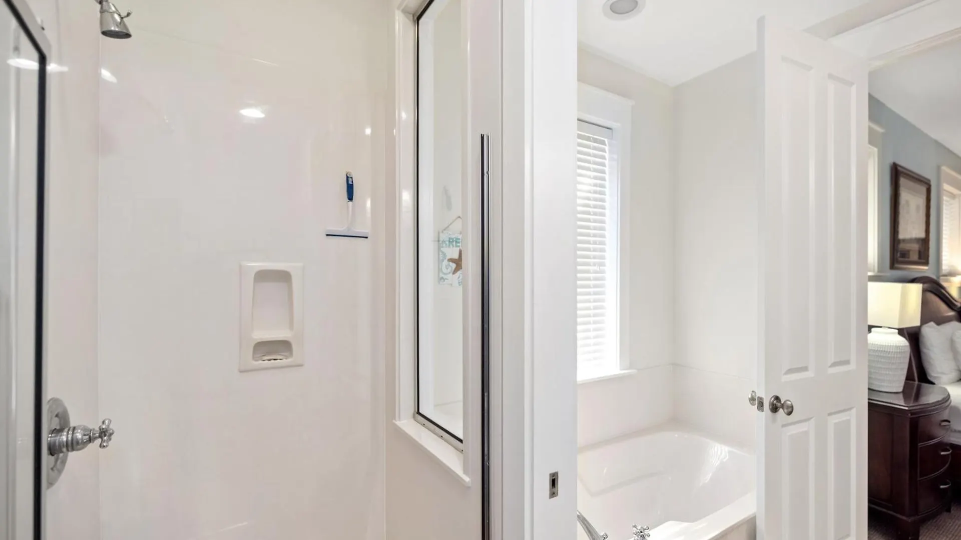 1381 Laurel Grove