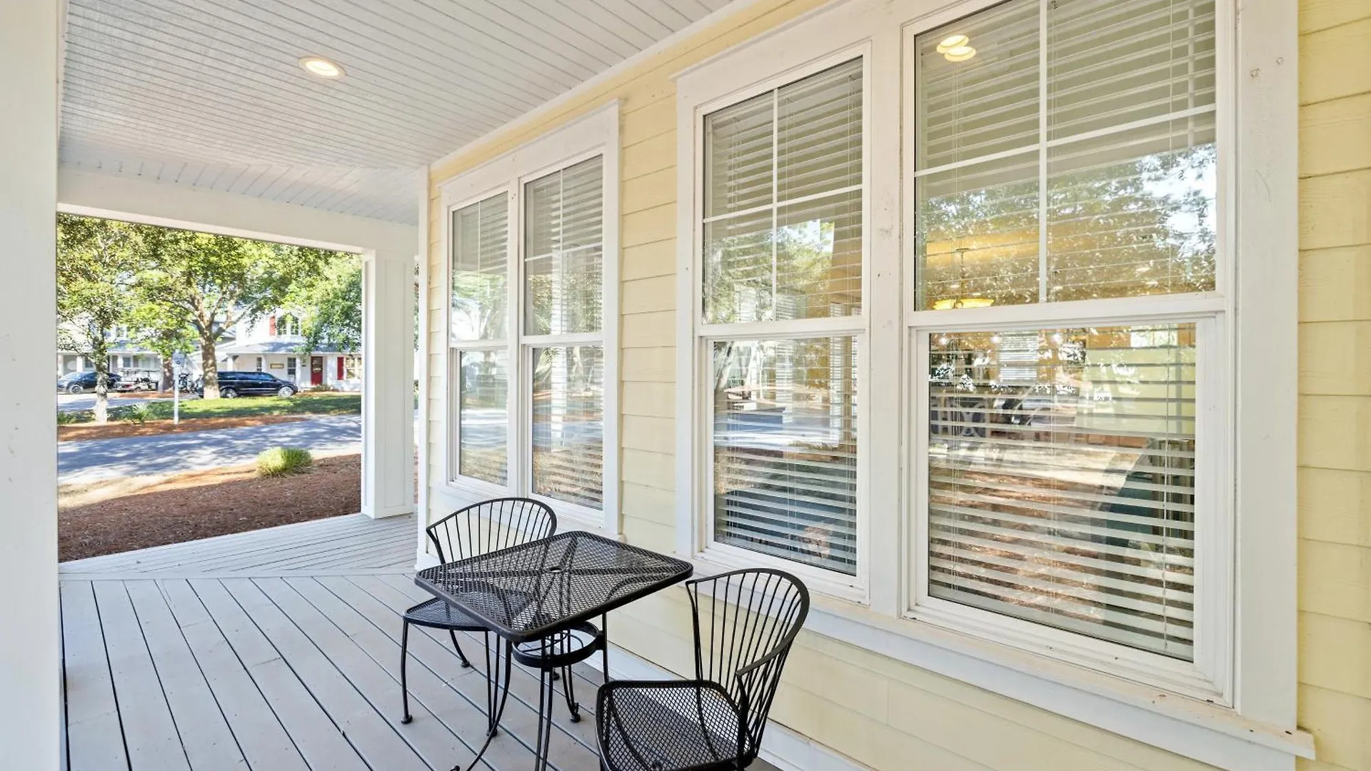 펜션 1381 Laurel Grove *
